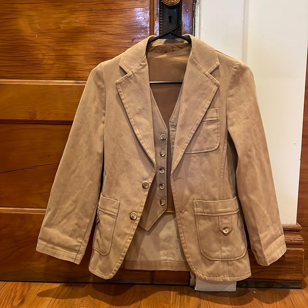Super dope vintage JCPenney blazer and vest. Super soft material